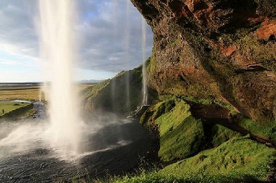 セリャランスフォスの滝 （アイスランド）
